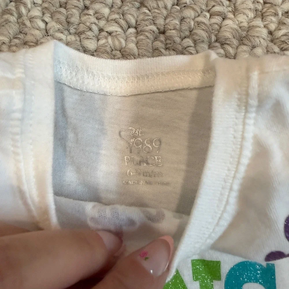 Childrens Place Girls Cuteness Runs In Family Glitter T-Shirt Size 6-9 Months